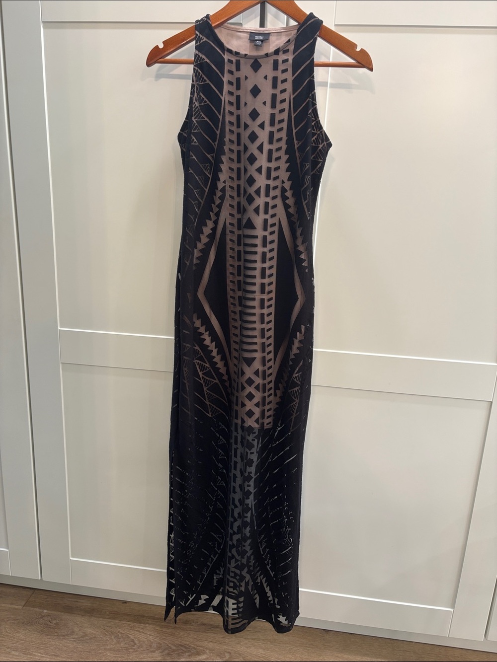Sleeveless Black and Nude Geometric Maxi Dress